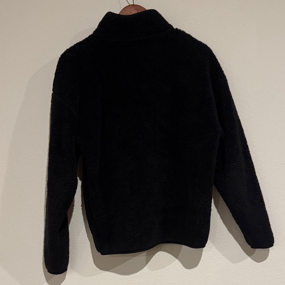 PINK Victoria's Secret Black Fleece Sweater - Picture 3 of 3